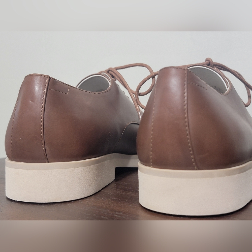 Calvin Klein NWOT  Men's Faustino Washed Leather Oxfords Men's Size 10.5 - Picture 2 of 13